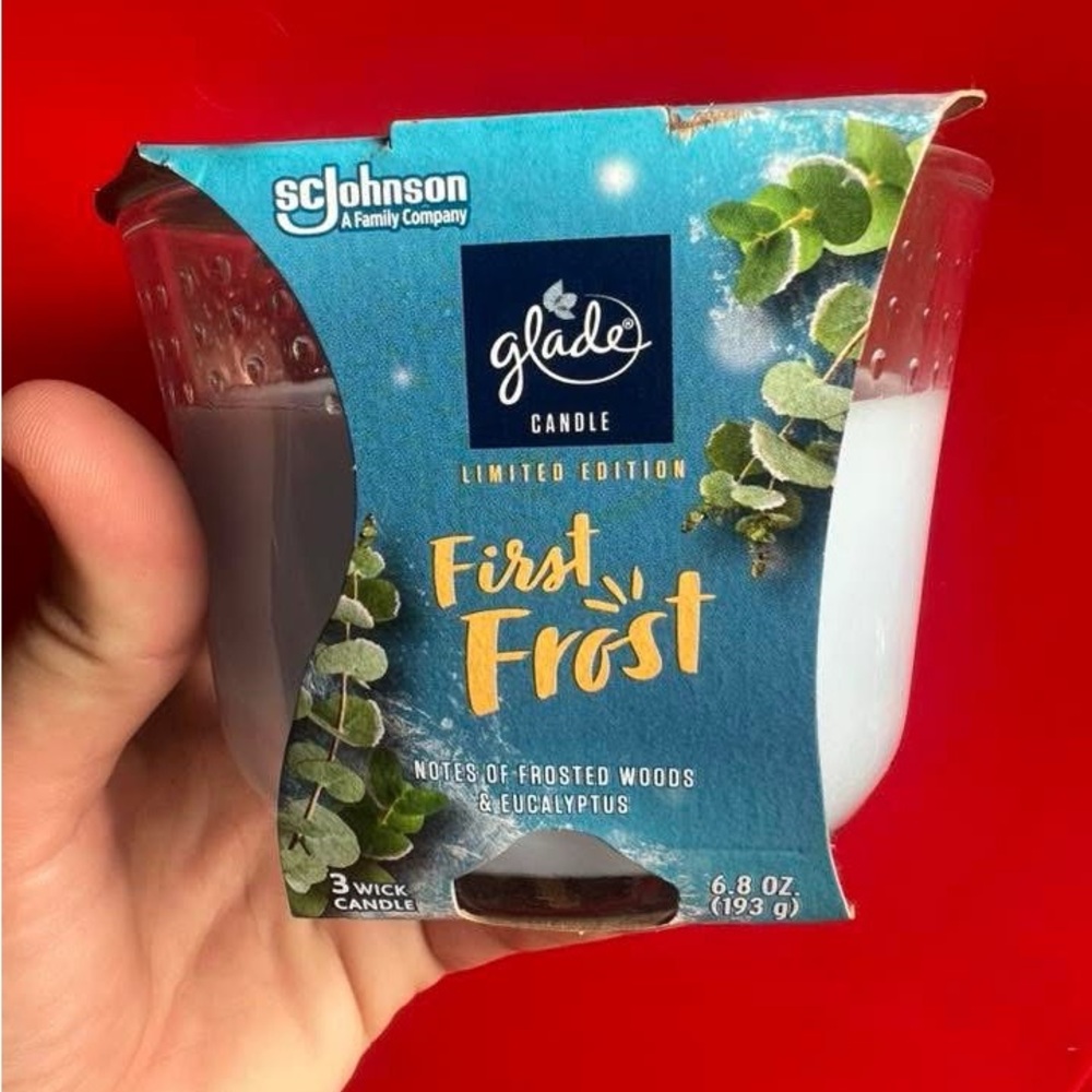 Glade Limited Edition First Frost Candle